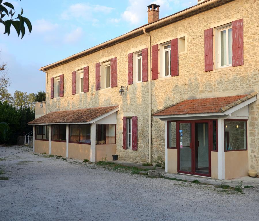 Hotel Auberge De Bonpas Logis De France Aviñón Exterior foto