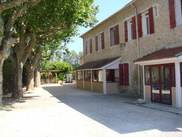 Hotel Auberge De Bonpas Logis De France Aviñón Exterior foto